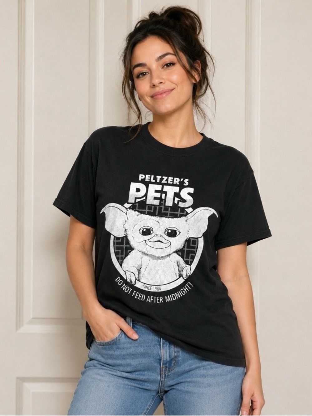 Gremlins Gizmo Peltzer’s Pets Graphic T-Shirt Black 2XL Nerd Block Movie Tee
